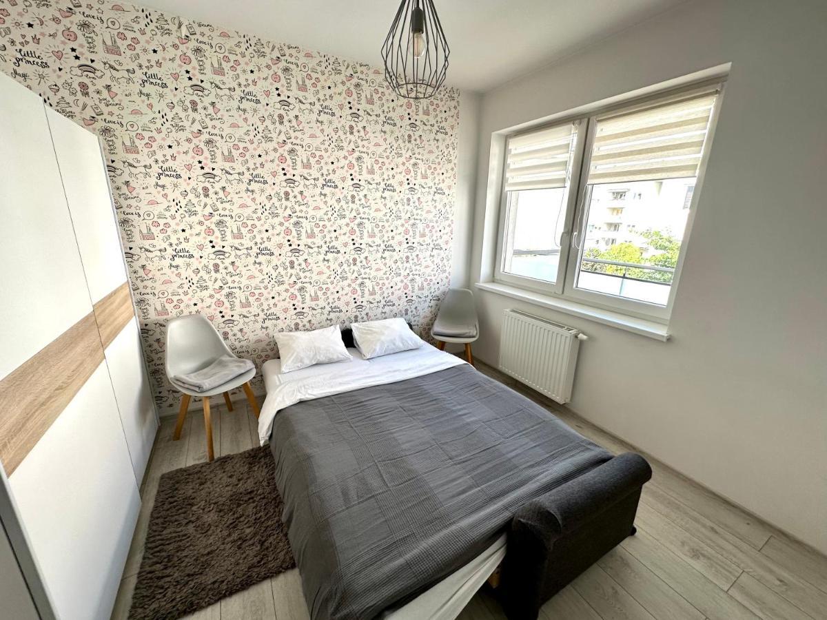 Sdh 1 Wolomin Comfortable Apartment Near Warsaw Exteriör bild