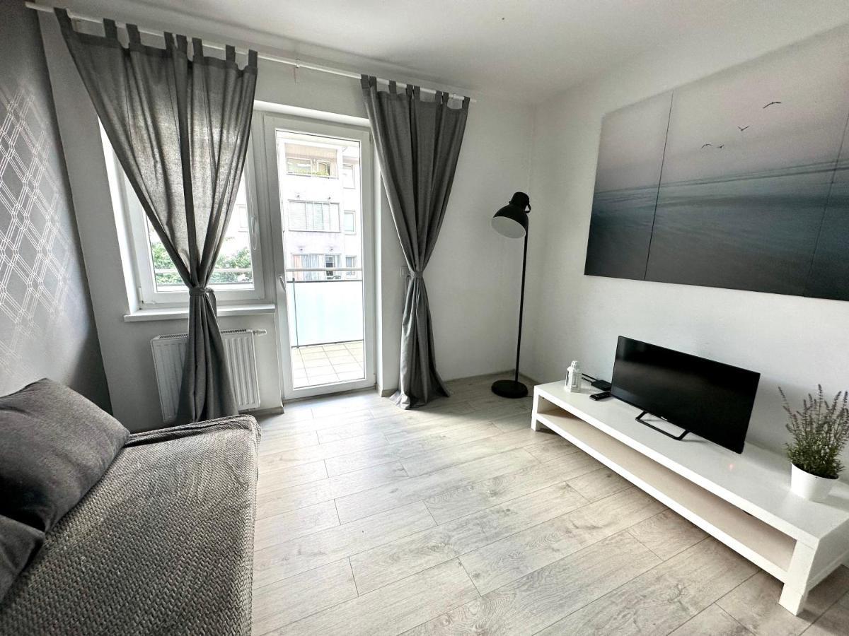 Sdh 1 Wolomin Comfortable Apartment Near Warsaw Exteriör bild